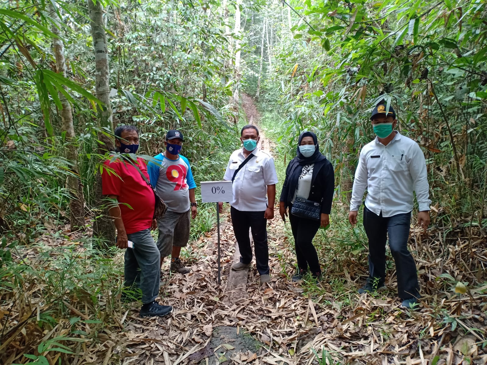 Plt.CAMAT BENUA LIMA “TURUN GUNUNG”