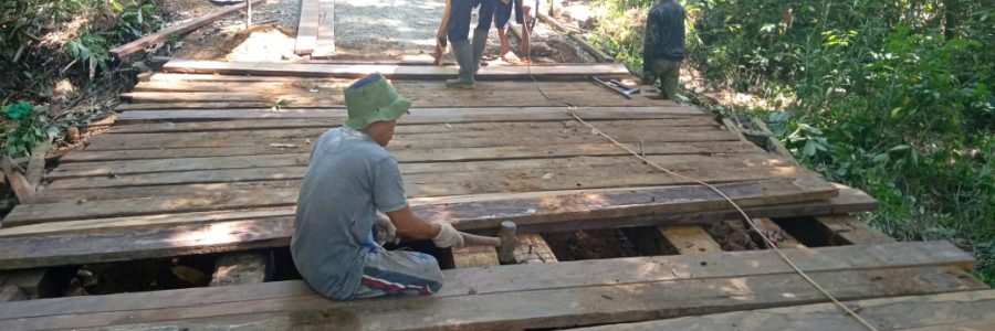 JEMBATAN DESA DIREHAB, WARGA GUMPA GEMBIRA