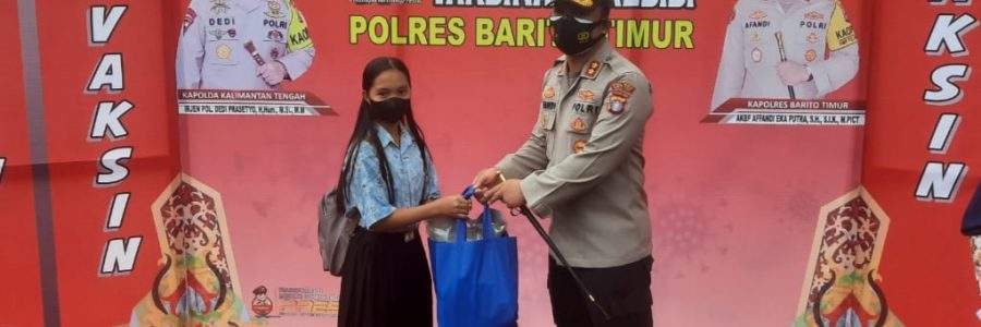 VAKSIN MENYASAR KE ANAK-ANAK SEKOLAH, 250 DOSIS DI SMAN 1 TAMIANG LAYANG