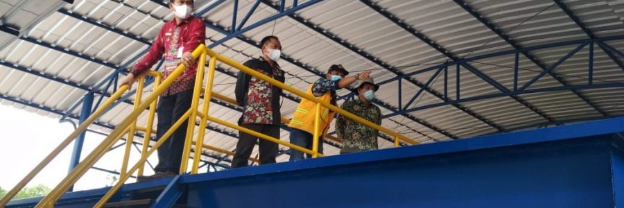 PASTIKAN SEGERA OPERASIONAL, BUPATI BARTIM TINJAU PEMBANGUNAN  INSTALASI PENGOLAHAN AIR