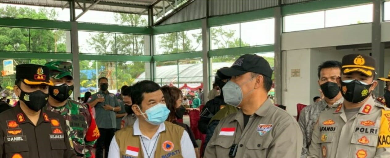 BUPATI BARTIM BANTU 3000 DOSIS, PADA PELAKSANAAN GERAI VAKSIN COVID-19 POLRES BARTIM