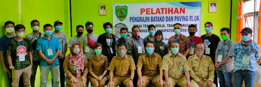 TINGKATKAN KUALITAS ANGKATAN KERJA, DISNAKERTRAN LAKSANAKAN PELATIHAN PENGRAJIN BATAKO & PAVING BLOK