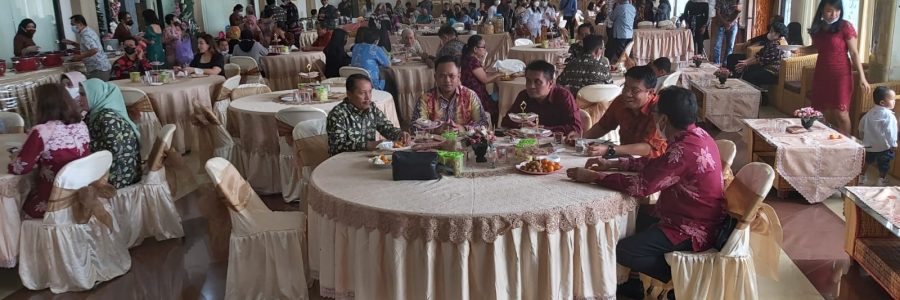 BUPATI BARITO TIMUR GELAR OPEN HOUSE NATAL TAHUN 2021