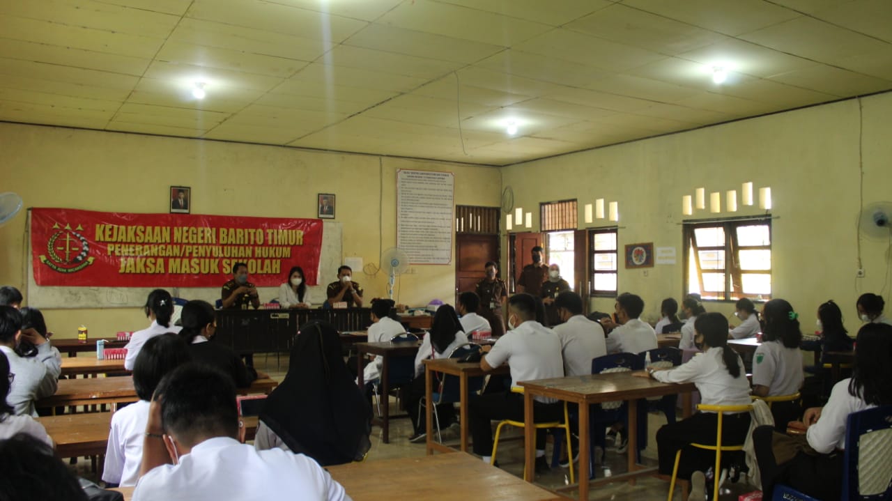 SMA NEGERI 1 TAMIANG LAYANG ADAKAN KEGIATAN JAKSA MASUK SEKOLAH