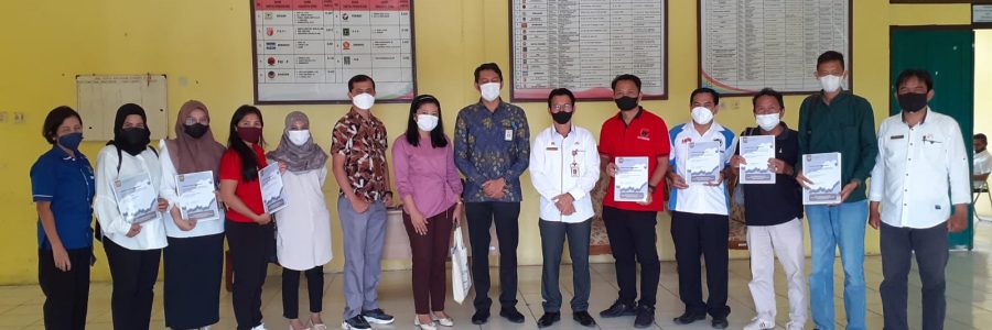 BPKRI PERWAKILAN KALTENG SERAHKAN LHP BANTUAN PARPOL TAHUN 2021