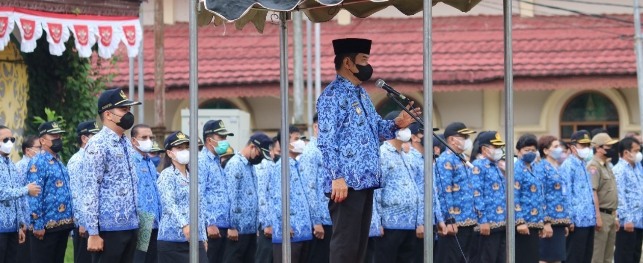 PEMKAB BARTIM GELAR APEL GABUNGAN OPD