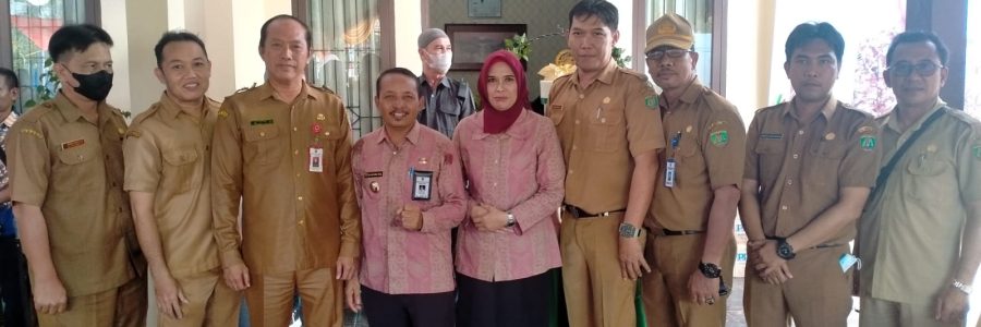 Rayakan Ulang Tahun, Wabup Bartim Banyak Terima Kejutan