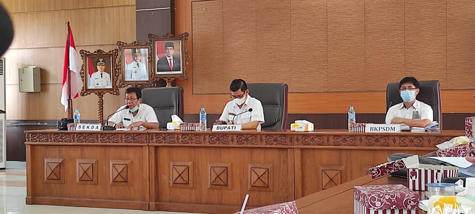 Bupati Bartim Pimpin Rapat Penataan ASN Serta Kebutuhan PHT dan PHL